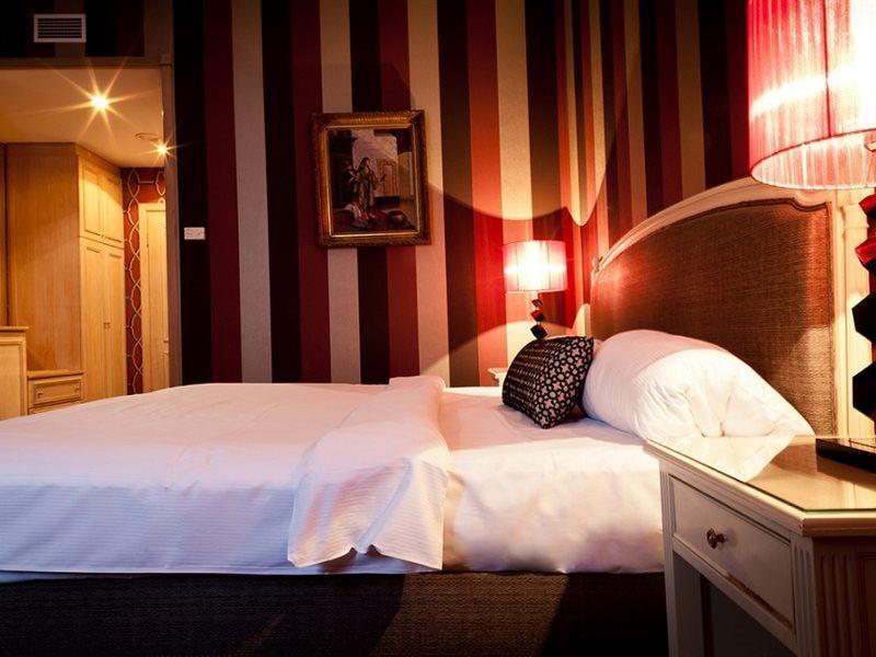 Friday Hotel Прага Екстериор снимка