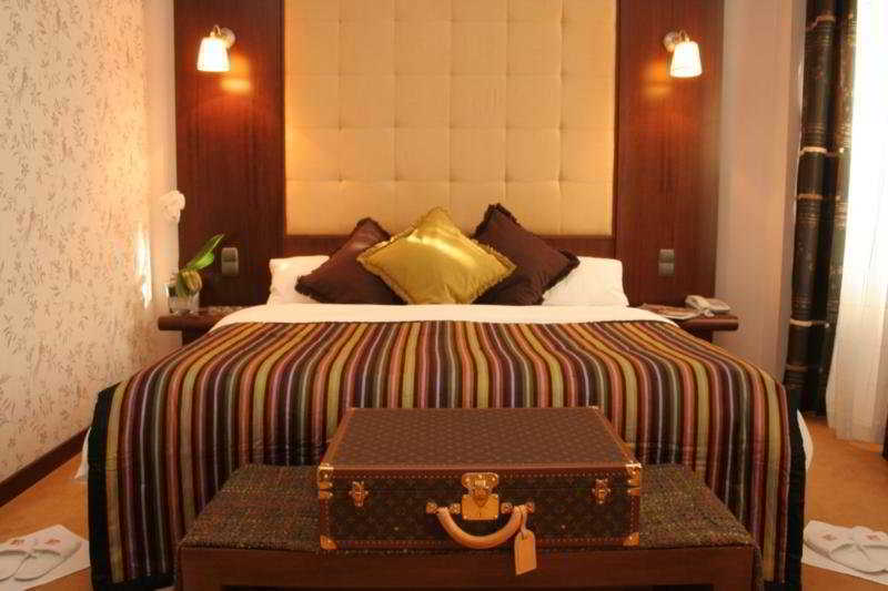 Friday Hotel Прага Екстериор снимка